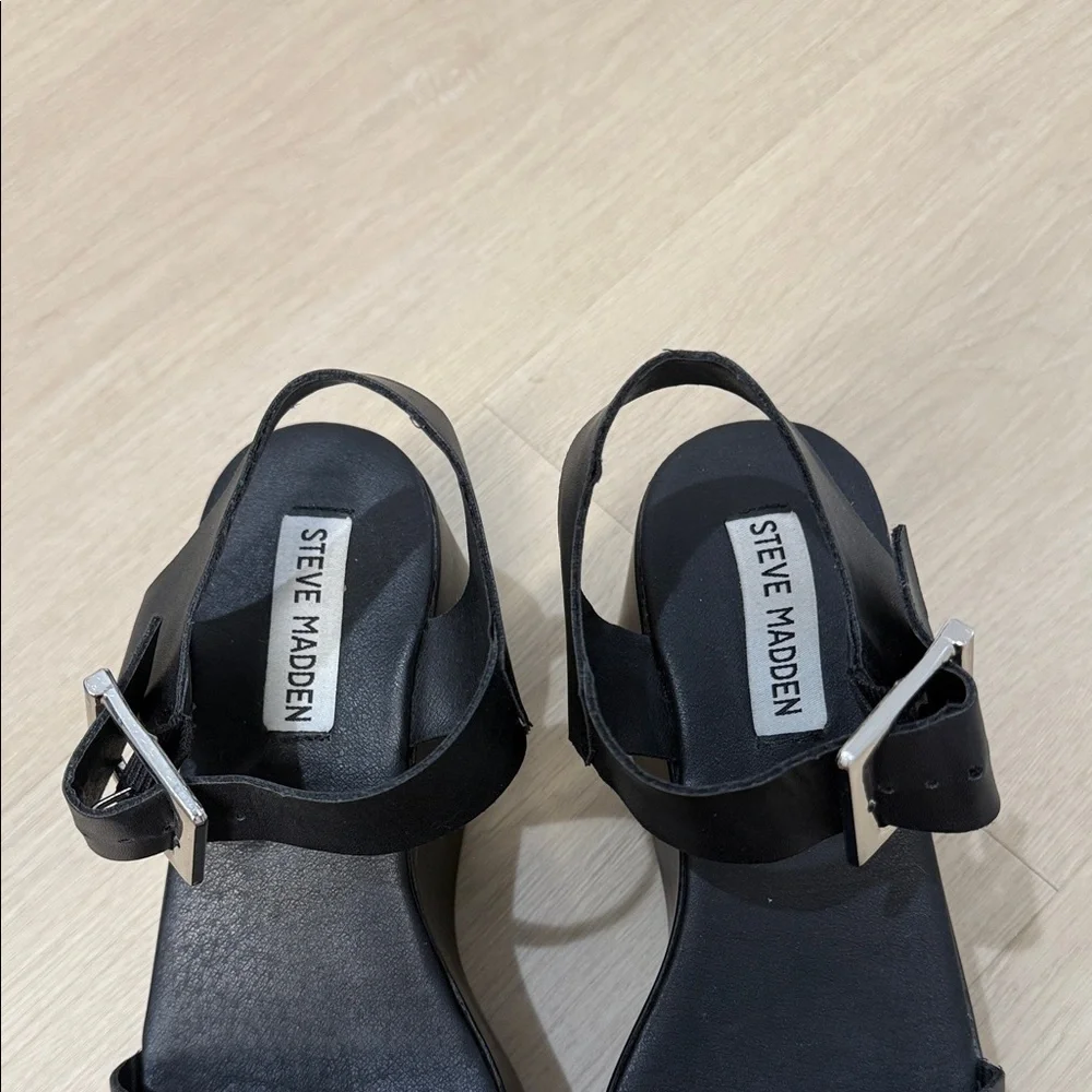 Steve Madden Black Platform Sandals - Picture 7 of 7